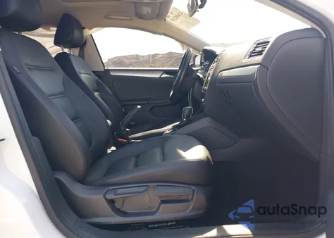 2017 Volkswagen Jetta 1.4T Se from USA, damaged, VIN 3VWDB7AJ4HM209596